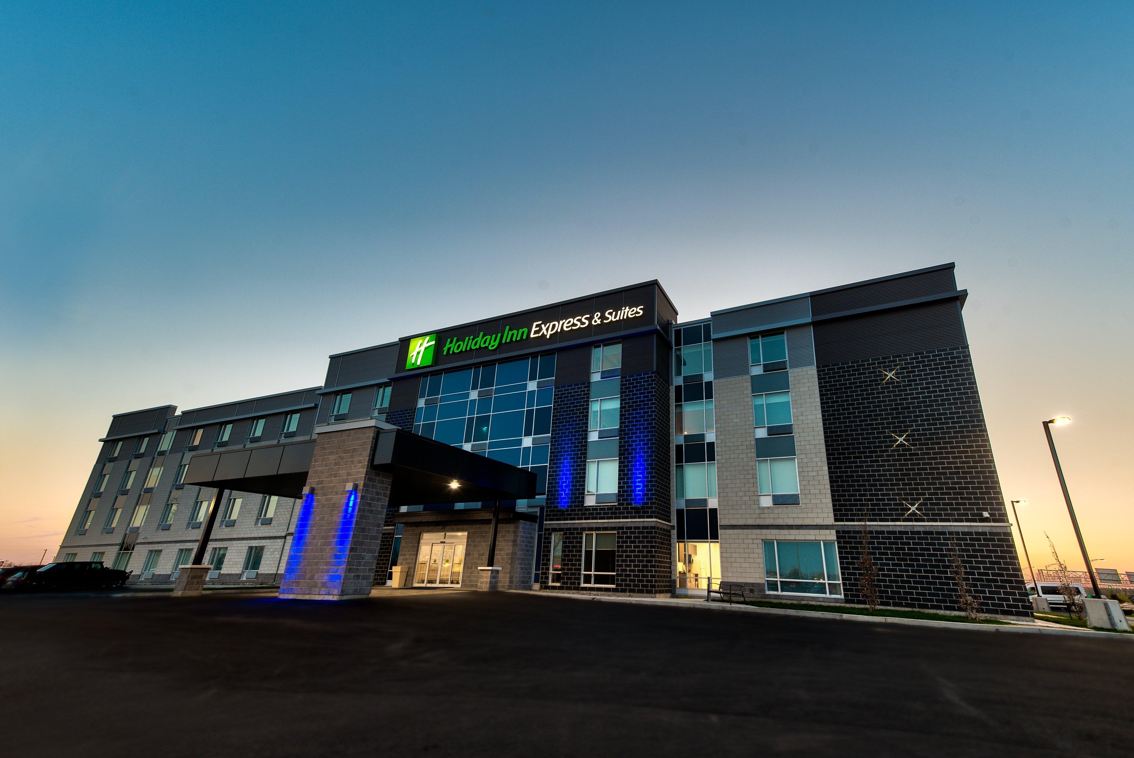 Holiday Inn Express & Suites - Trois Rivieres Ouest By Ihg Ngoại thất bức ảnh