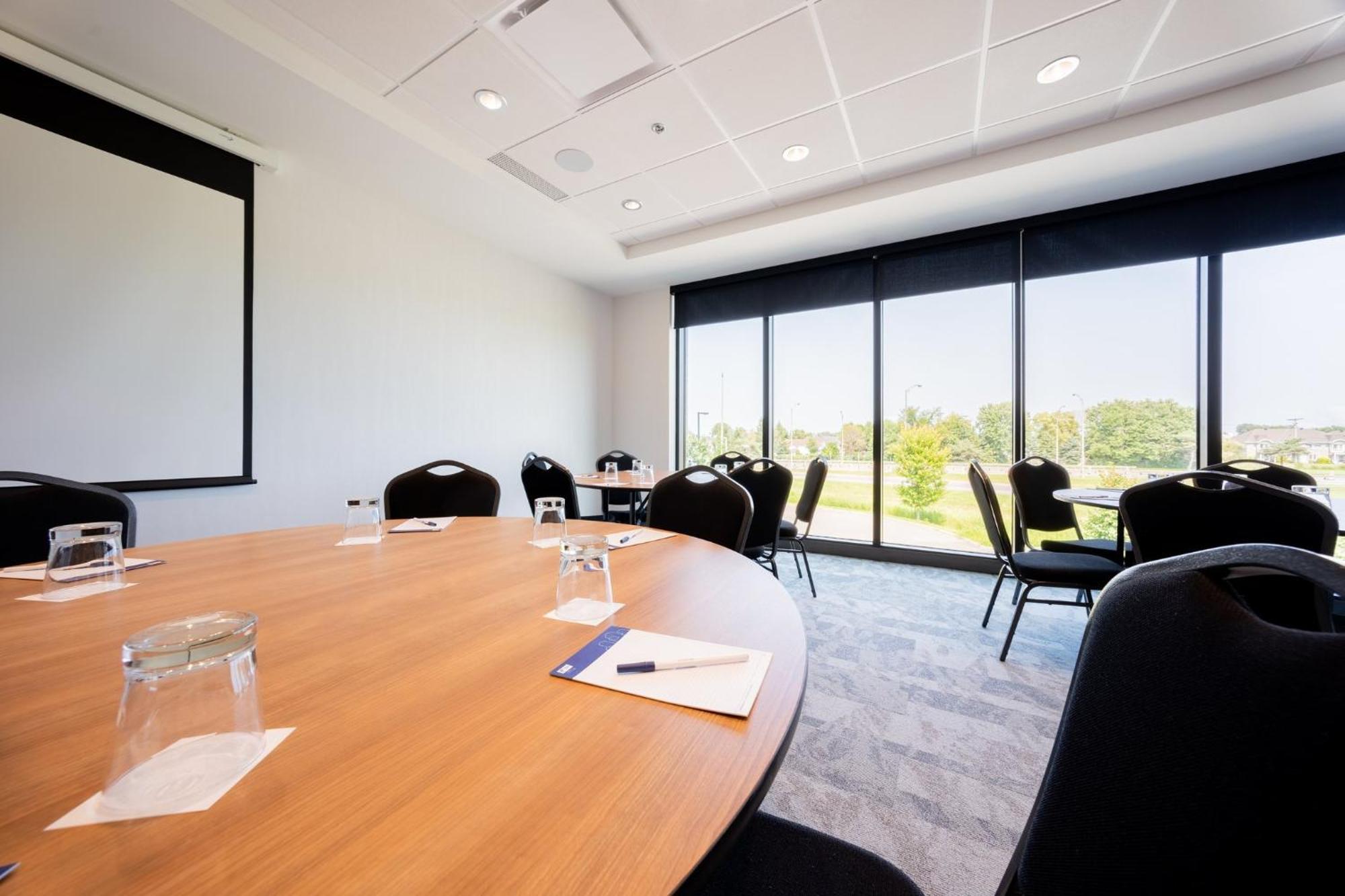 Holiday Inn Express & Suites - Trois Rivieres Ouest By Ihg Ngoại thất bức ảnh