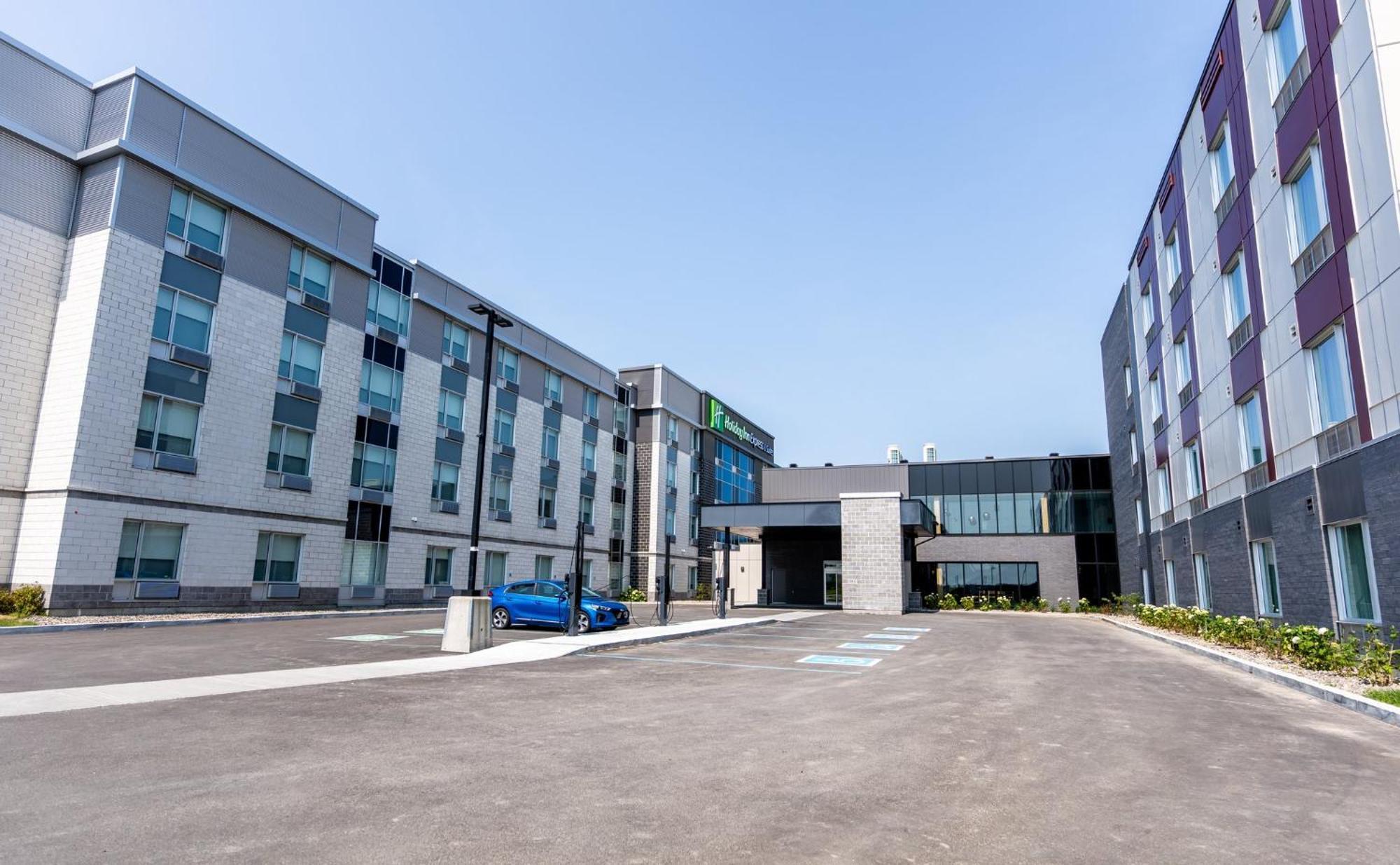Holiday Inn Express & Suites - Trois Rivieres Ouest By Ihg Ngoại thất bức ảnh