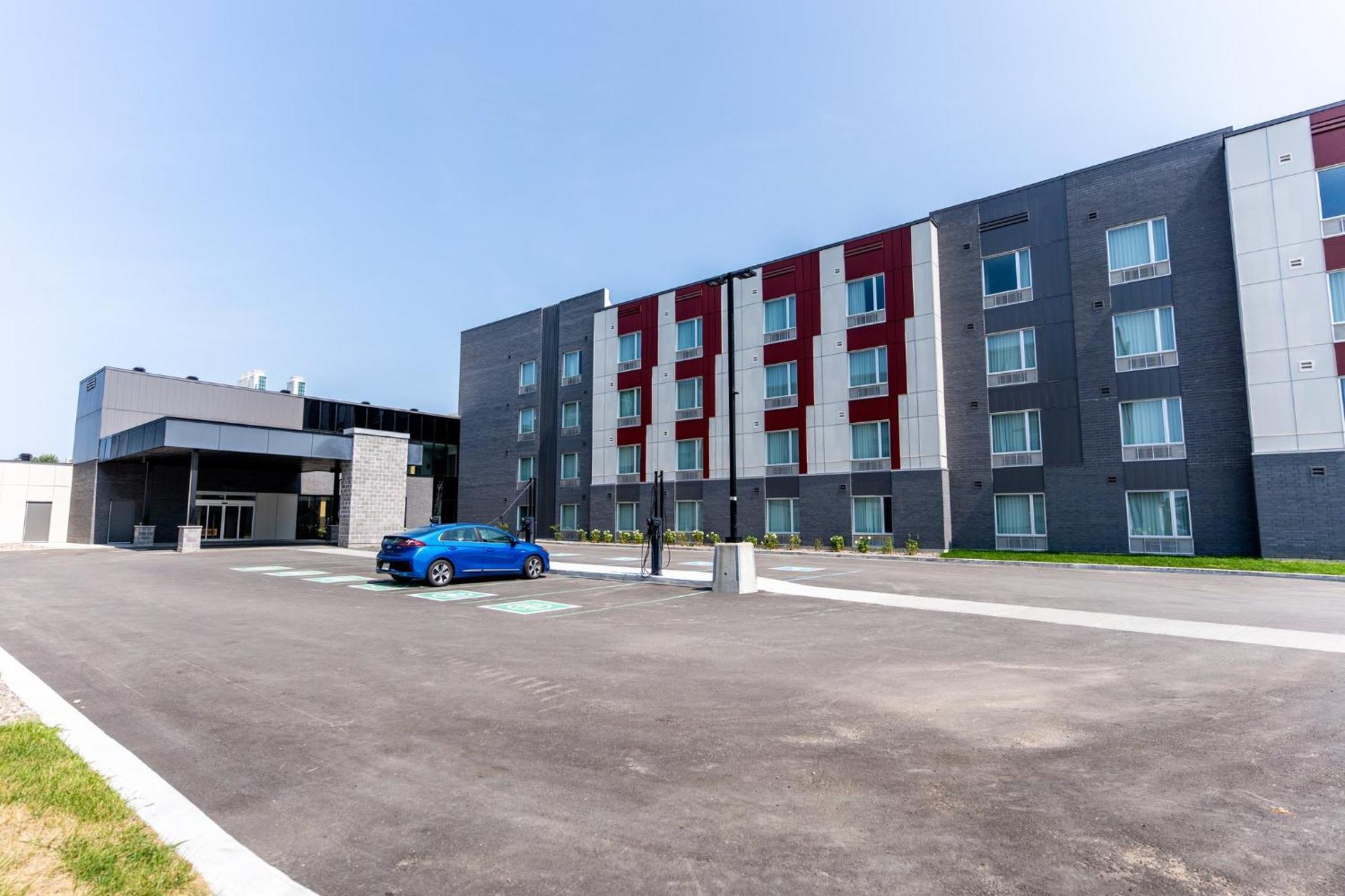 Holiday Inn Express & Suites - Trois Rivieres Ouest By Ihg Ngoại thất bức ảnh